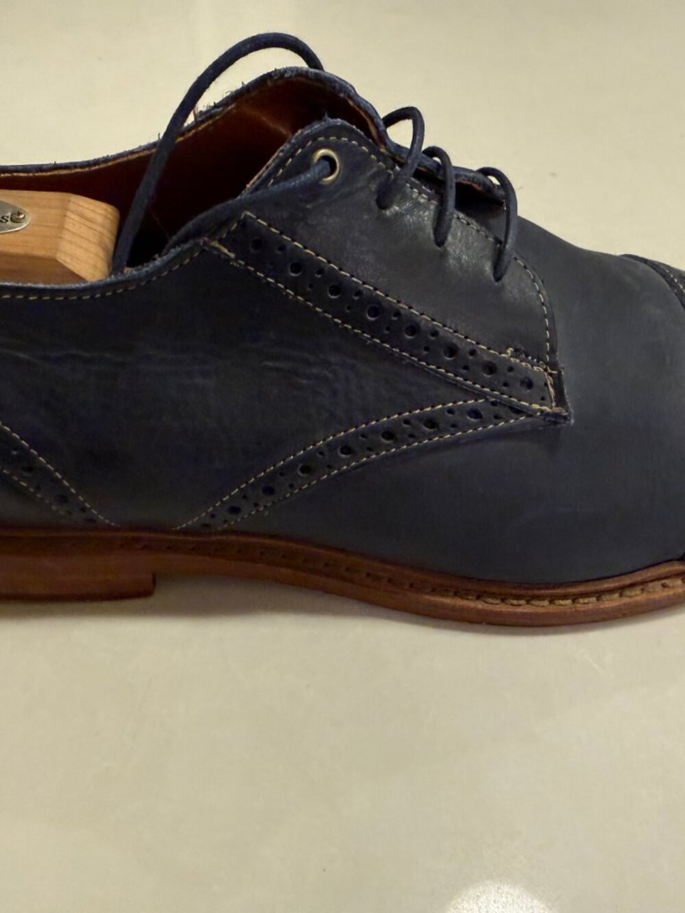 Allen Edmonds Boulevard Navy Cap Toe Derby 10.5 D + Cedar Shoe Trees